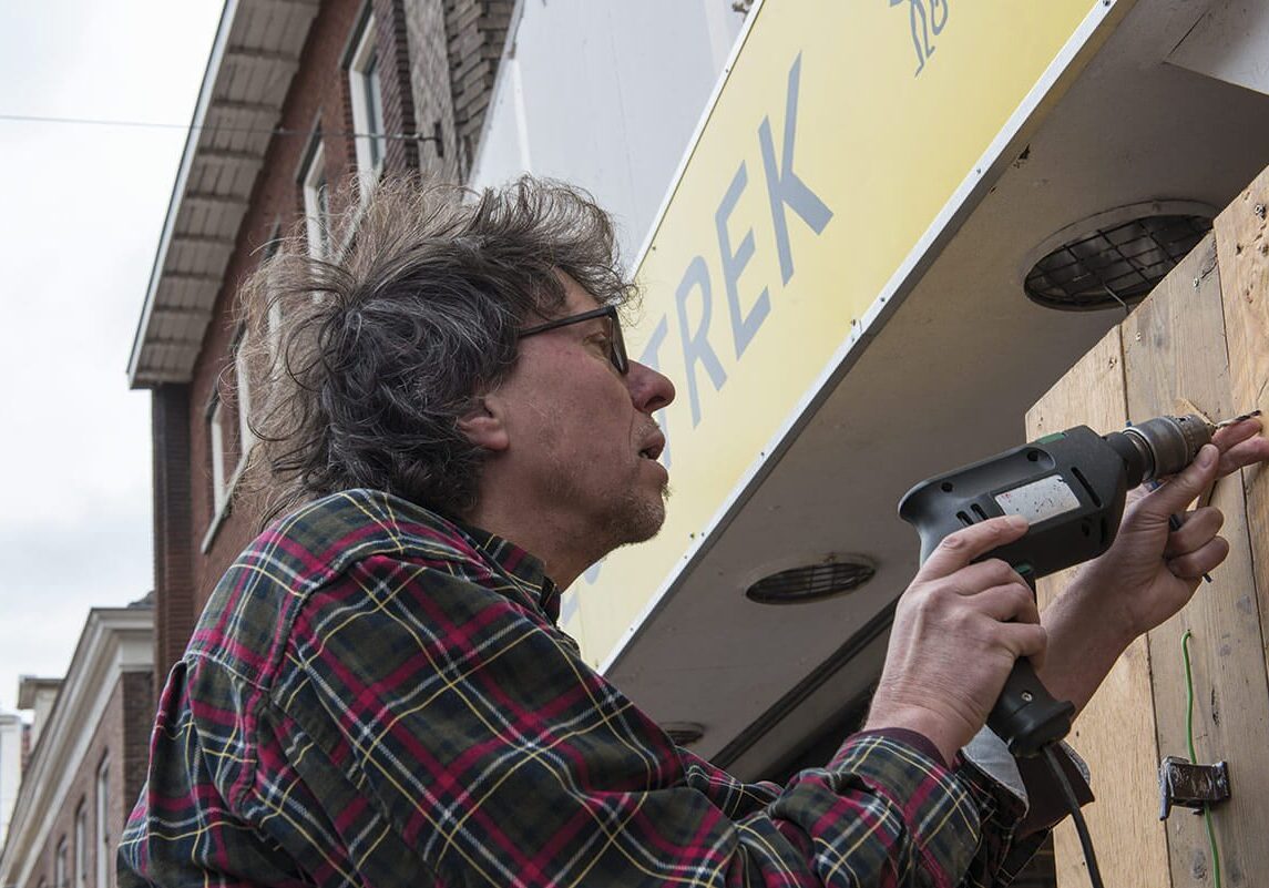 Henk Lammers in actie - Open Ateliers Almelo