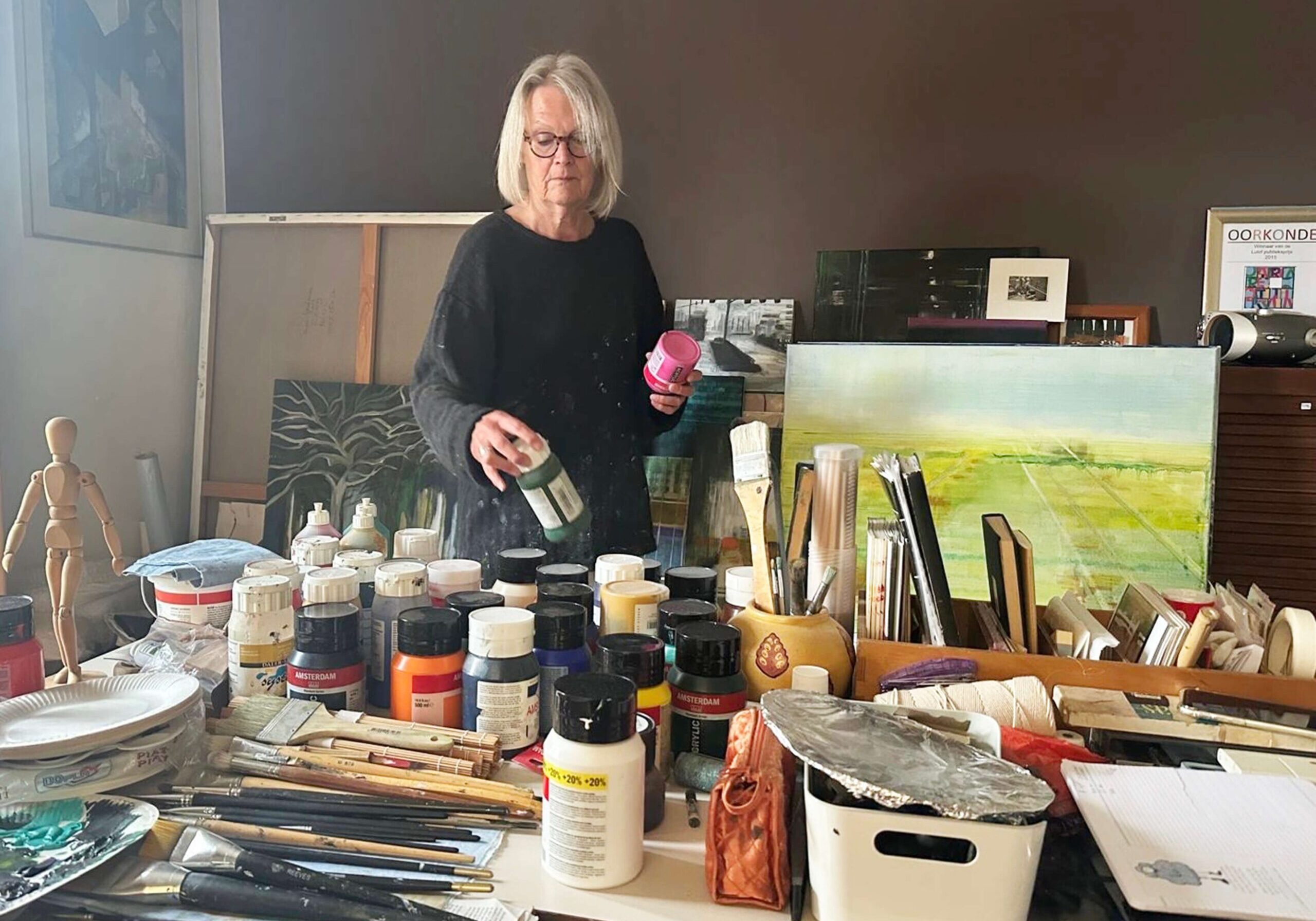 Truus Landman in actie - Open Ateliers Almelo